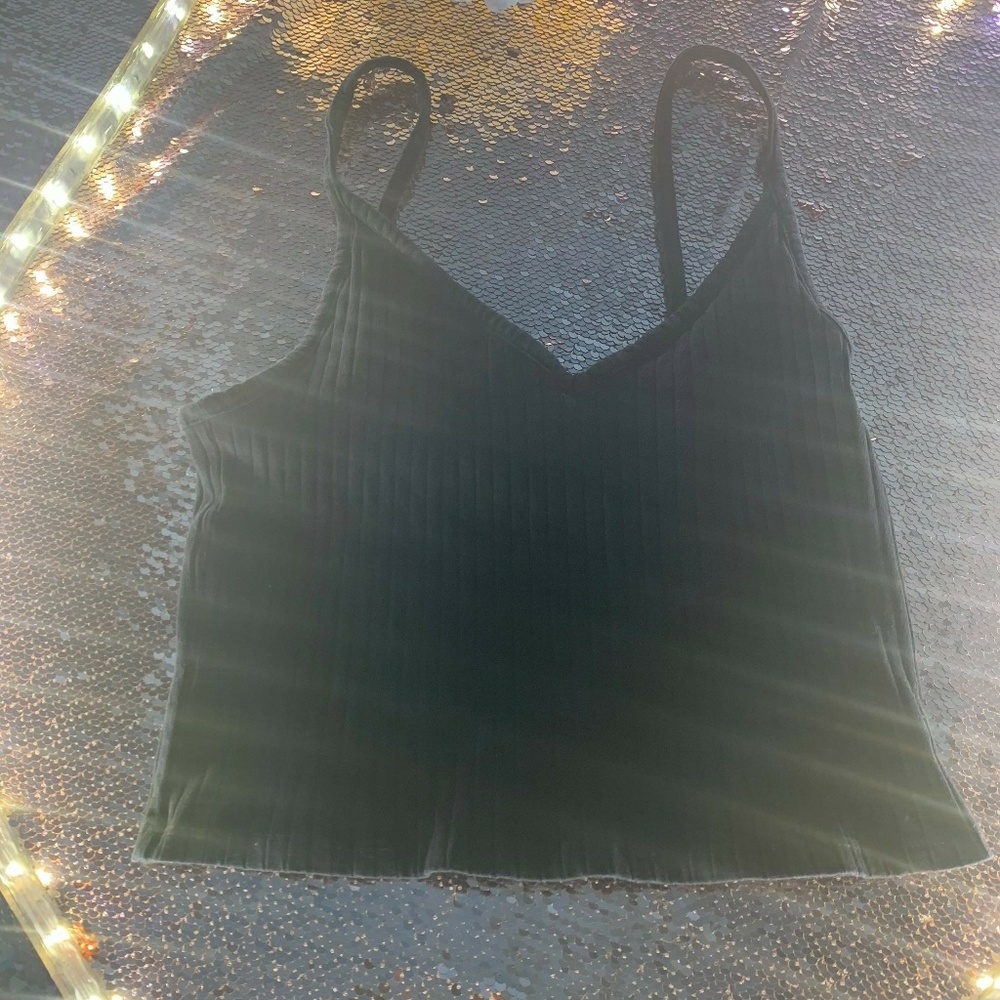 Black H&M tank